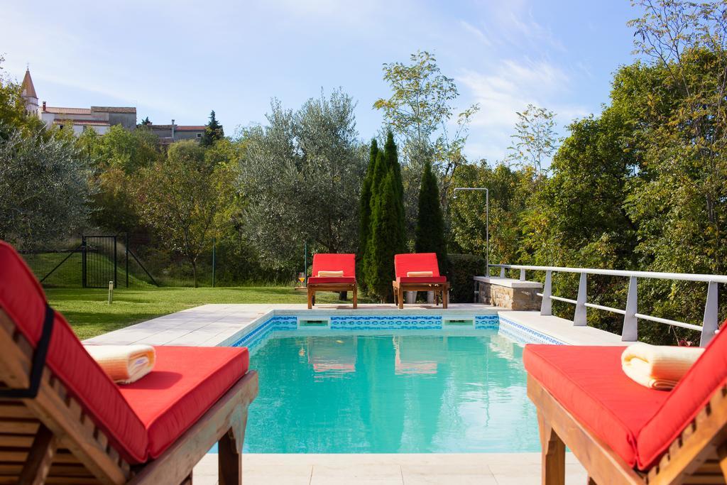 Villa Momiano With Private Pool Momjan Kültér fotó