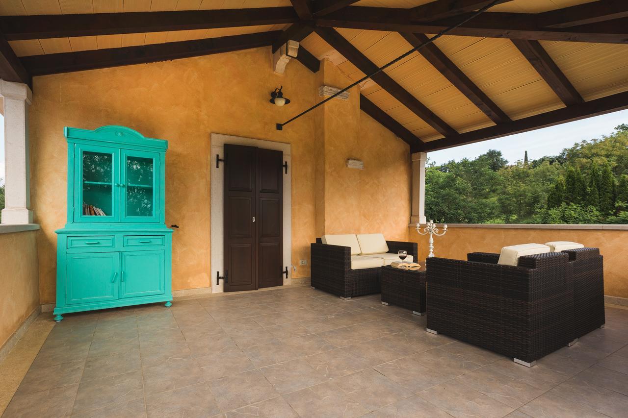 Villa Momiano With Private Pool Momjan Kültér fotó